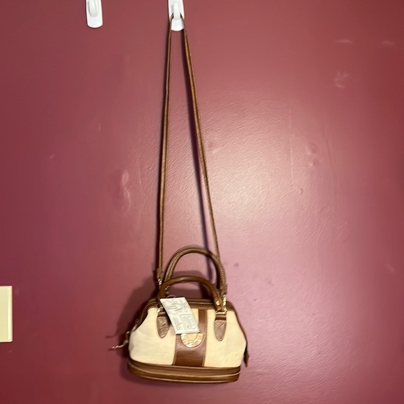 NWOT L’EGENT purse - Picture 2 of 7